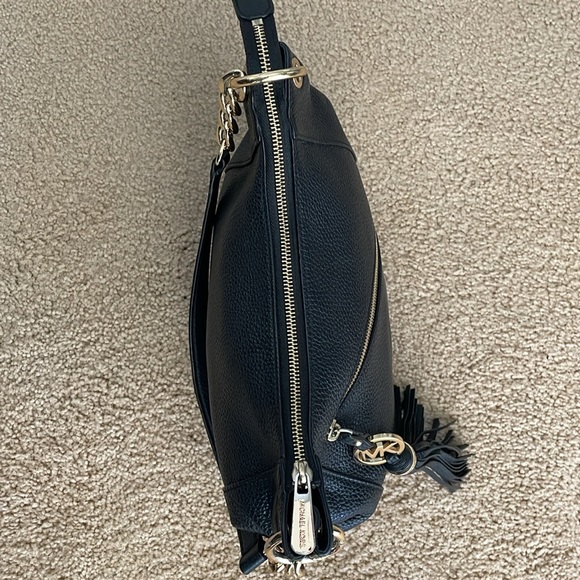 Michael Kors Black Leather Shoulder Bag - Picture 15 of 16